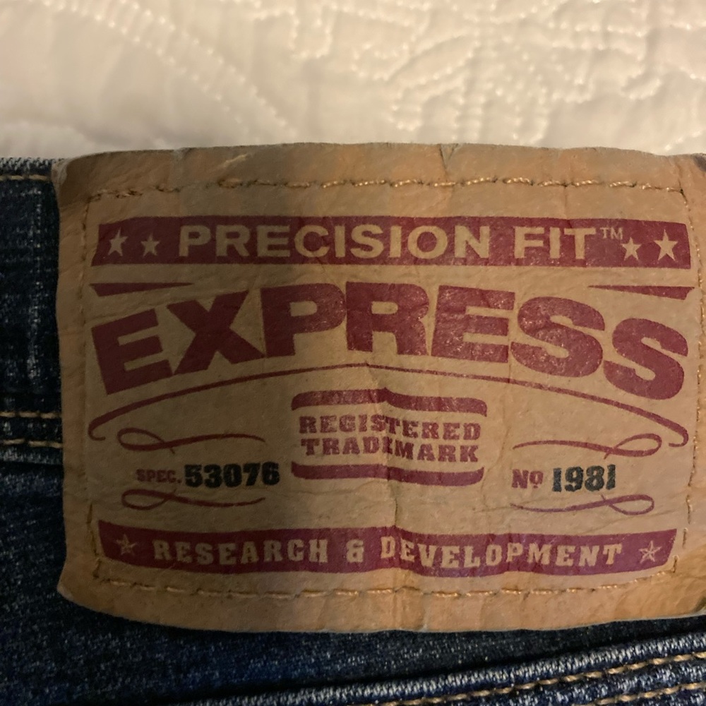Express Jeans - Picture 2 of 6